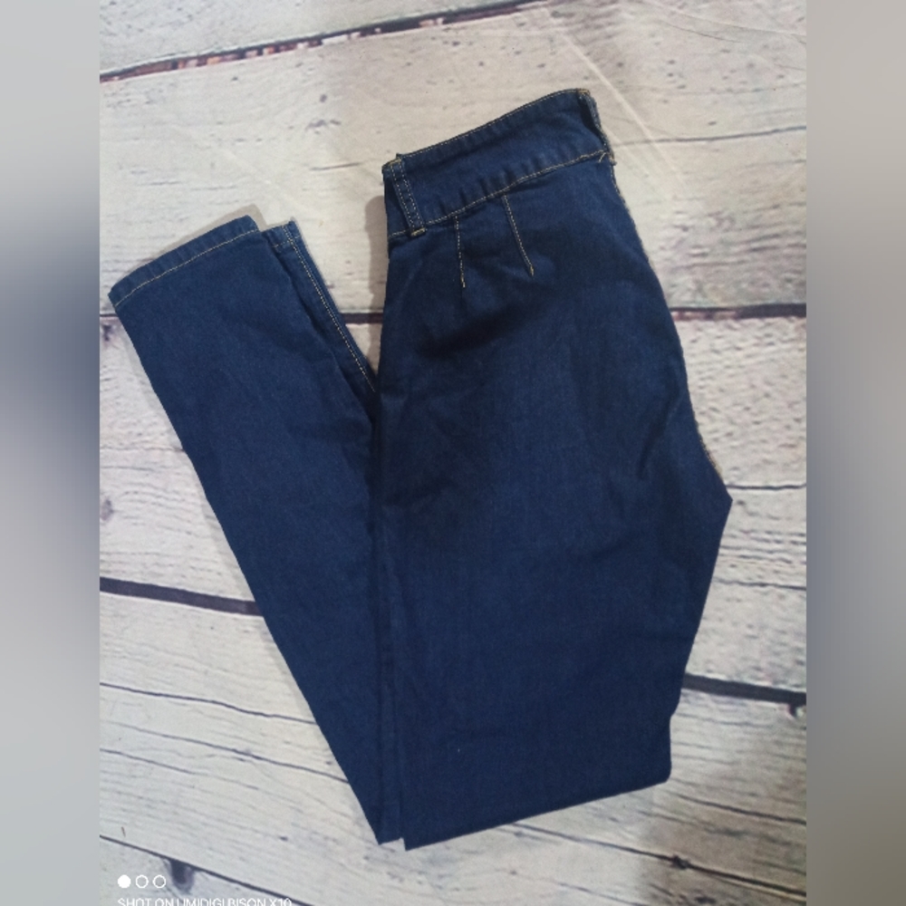 See updated listing Max offeDouble button bum lifting contouring Dark Blue Jeans - Picture 4 of 9